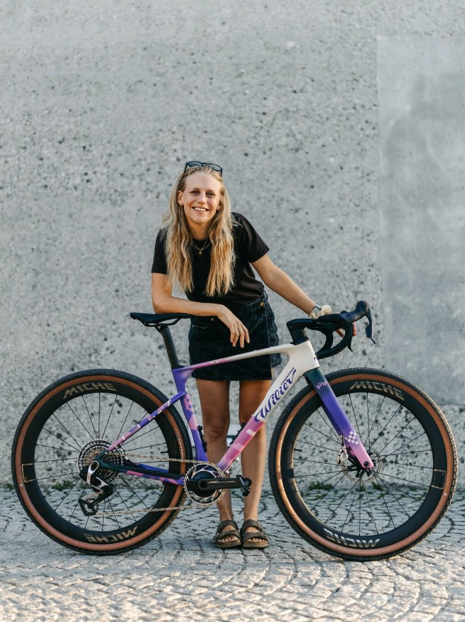 Wiebke Lühmann mit ihrem Wilier Rave SLR ID2 The Grip
